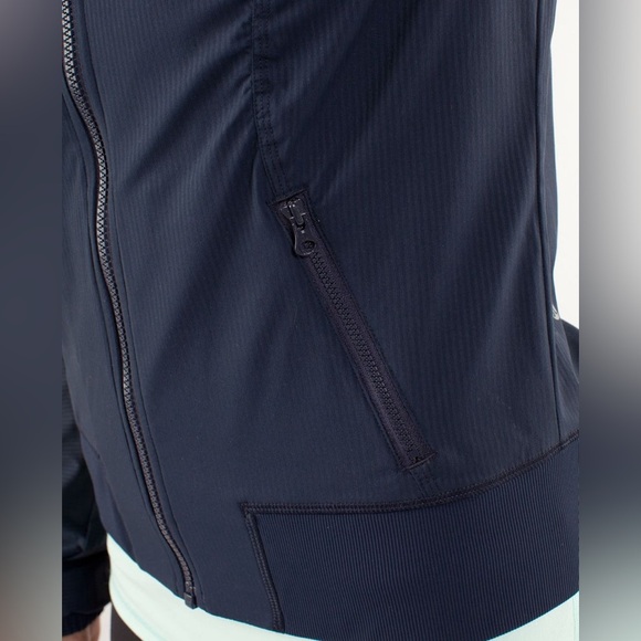 Lululemon Street to Studio Navy Jacket Size 8 - Picture 5 of 15